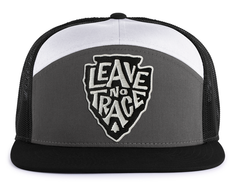 LEAVE NO TRACE 7-Panel Flat Snapback, RIchardson 168 Black