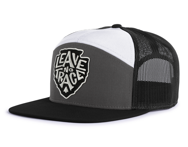 LEAVE NO TRACE 7-Panel Flat Snapback, RIchardson 168 Black