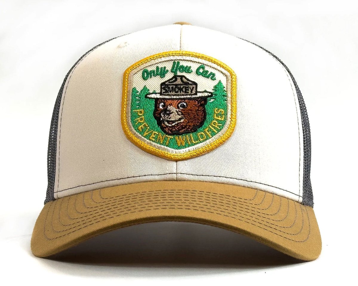 SMOKEY BEAR 6 - Panel Curved Snapback, Richardson 112 Beige - Tailgate Hats