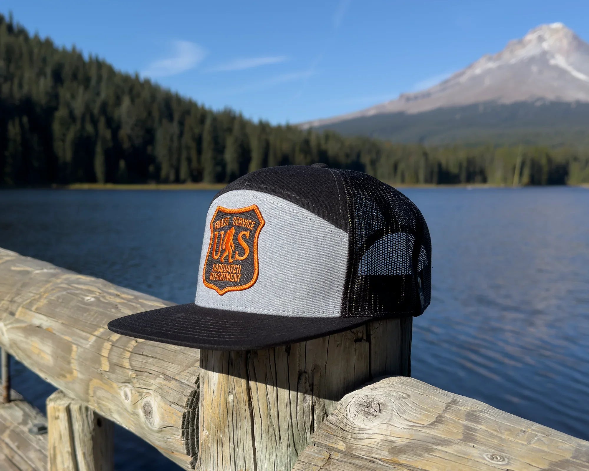 SASQUATCH 7-Panel Flat Bill Snapback, Richardson 168 Black