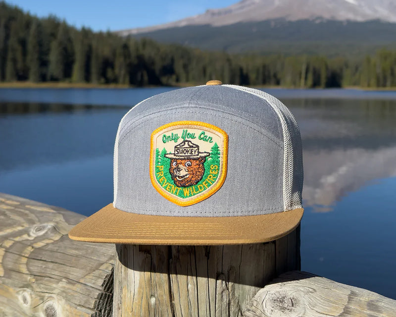 SMOKEY BEAR 7-Panel Flat Snapback, Richardson 168 Gold