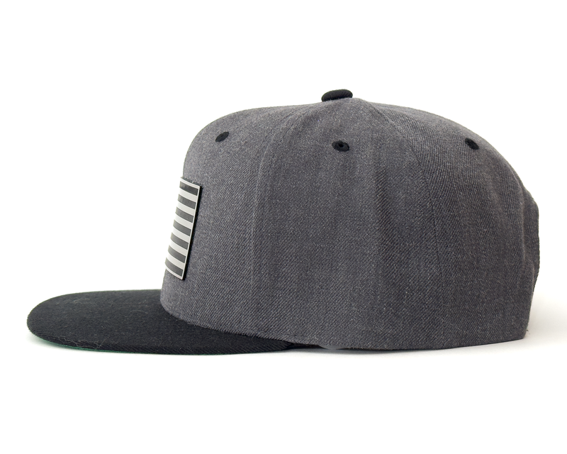 USA FLAG CHROME 6-Panel Flat Snapback Grey Black