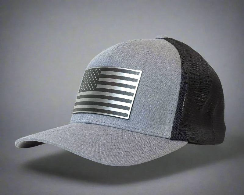 USA CHROME FLAG 6-Panel Curved Flexfit 110M Grey Black