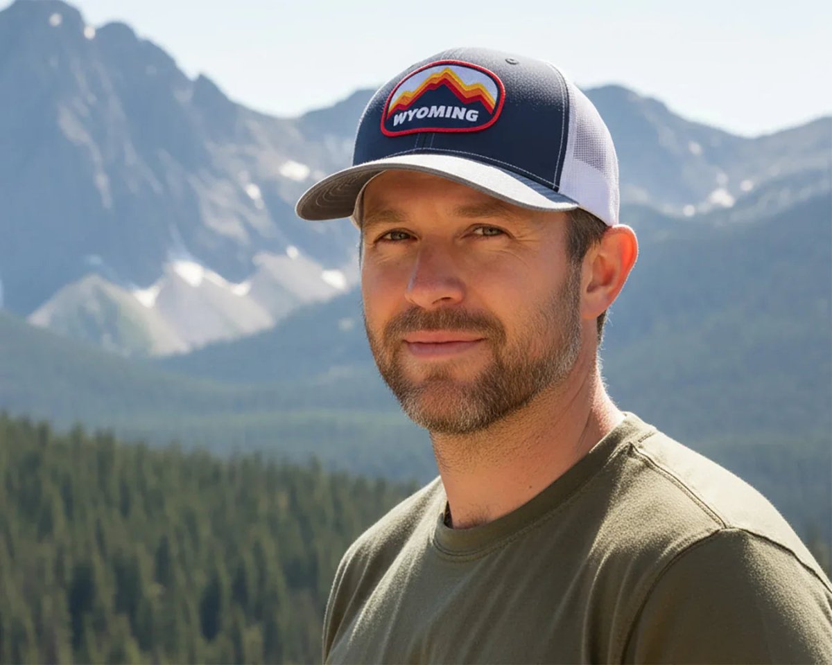 WYOMING PEAKS 6 - Panel Curved Snapback, Richardson 112 Navy Grey - Tailgate Hats