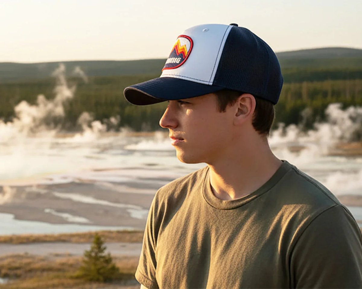 WYOMING PEAKS 6 - Panel Curved Snapback, Richardson 112 White Navy - Tailgate Hats