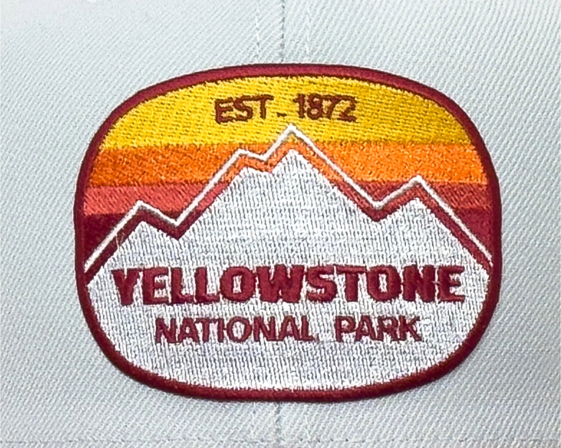 YELLOWSTONE MTN 6-Panel Flat Snapback Grey Black