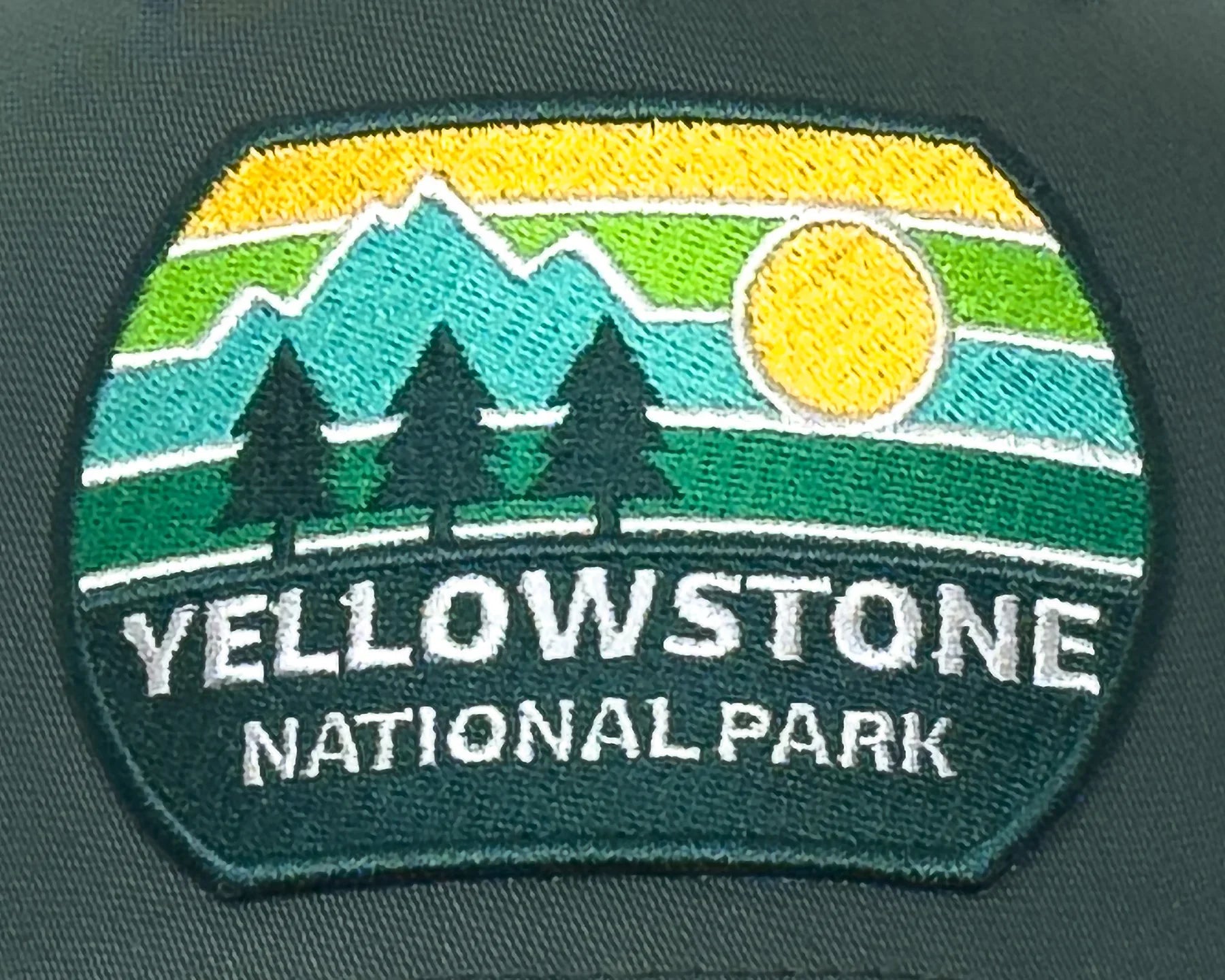 YELLOWSTONE 5-Panel Curved Snapback Green