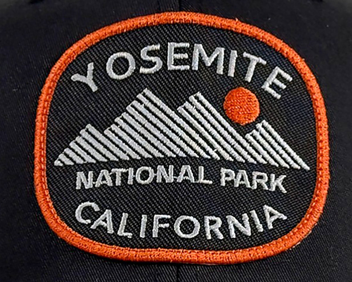 Yosemite Mts. Black Silver Trucker – Richardson 112